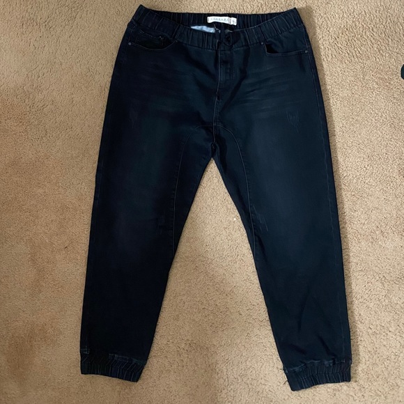 Other - 🔥Black Jogger Jeans